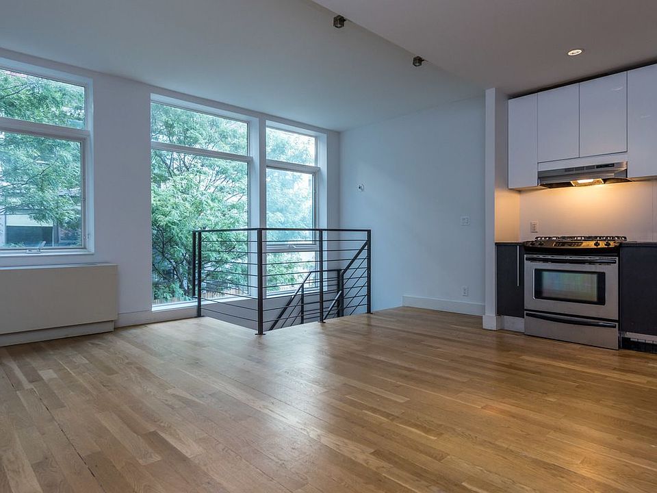 1st image of 114 Troutman St APT 123