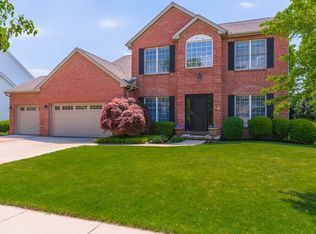 3313 Golden Eagle Rd, Bloomington, IL 61704