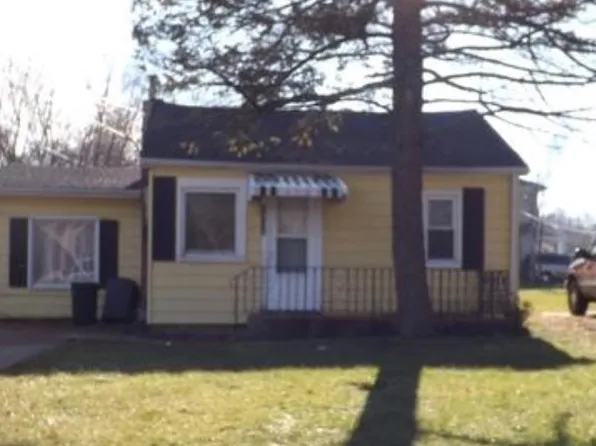3834 Preston St, Rockford, IL 61102