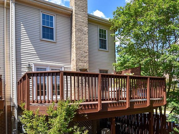 3rd image of 5915 Norham Dr