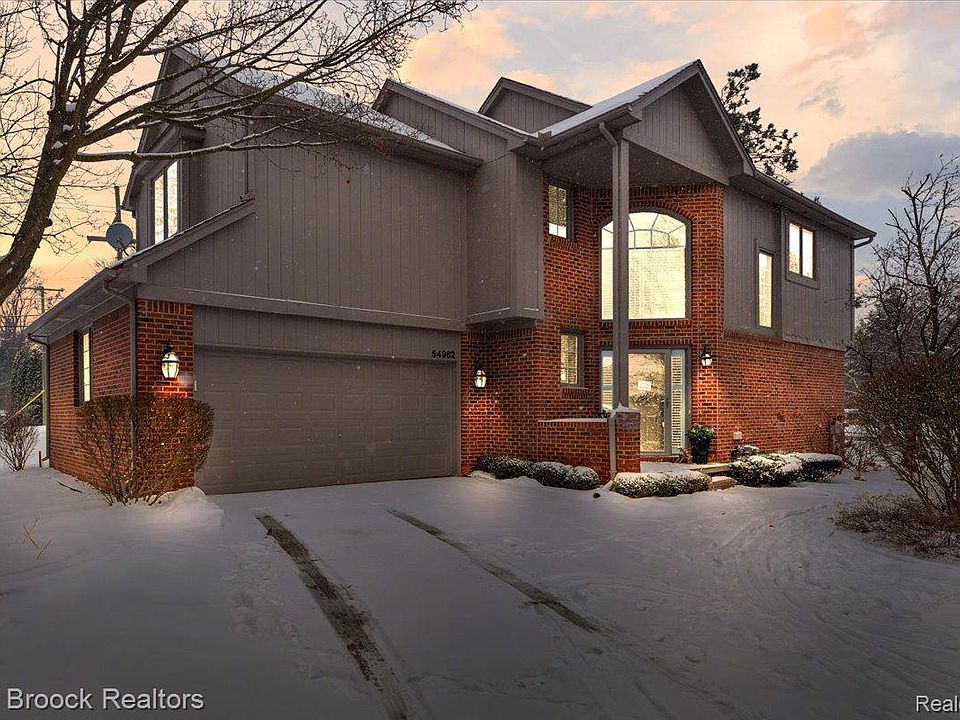 1st image of 54962 Winter Ct