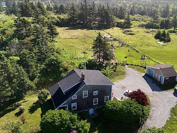 3rd image of 373 Lake Darling Rd
