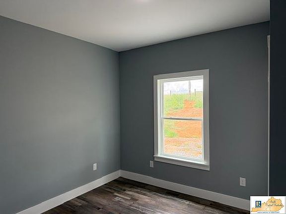 5th image of 509 Head Rd