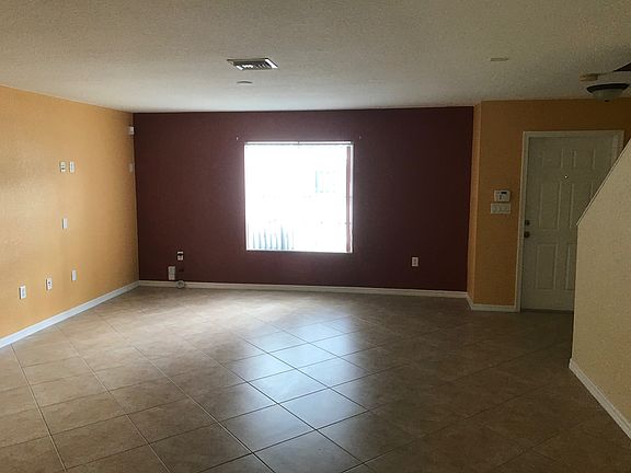 Additional Living Room