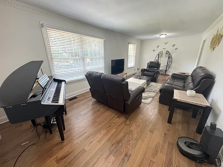 Lakeridge Dr — Photo 4