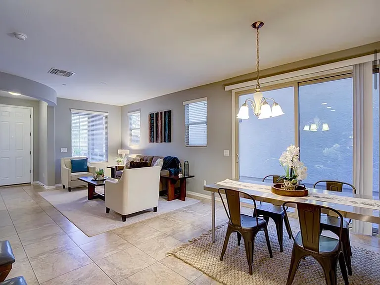 9238 W Coolbrook Ave — Photo 17
