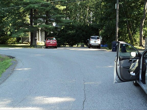 4th image of 89 Walnut Dr