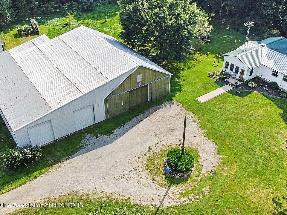 1st image of 2850 Kelly Rd