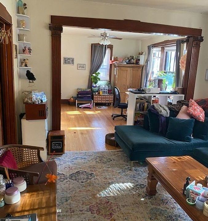 1st image of 1957 W Addison St #1-3551-354