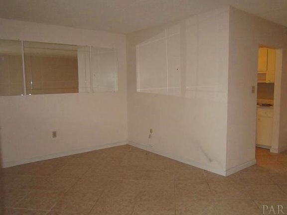 3rd image of 300 Bayou Blvd APT 108