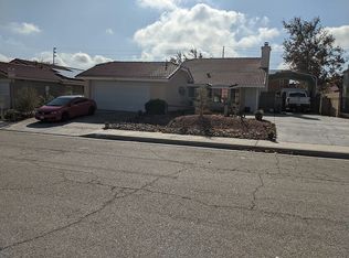 1840 Trudgeon Ave, Lancaster, CA 93535