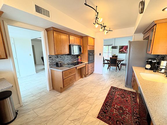 2nd image of 100 E Paseo De Golf