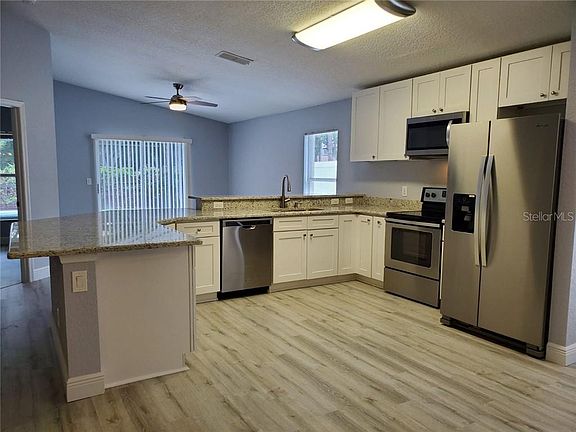 3rd image of 656 Wechsler Cir