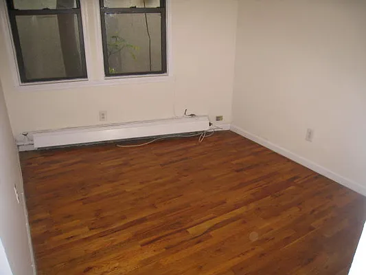 Rented by Alexiou Realty | media 7