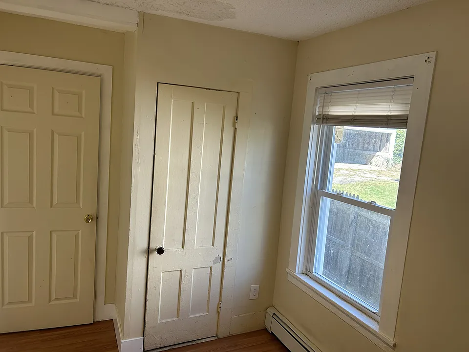 17 W Coit St #1A