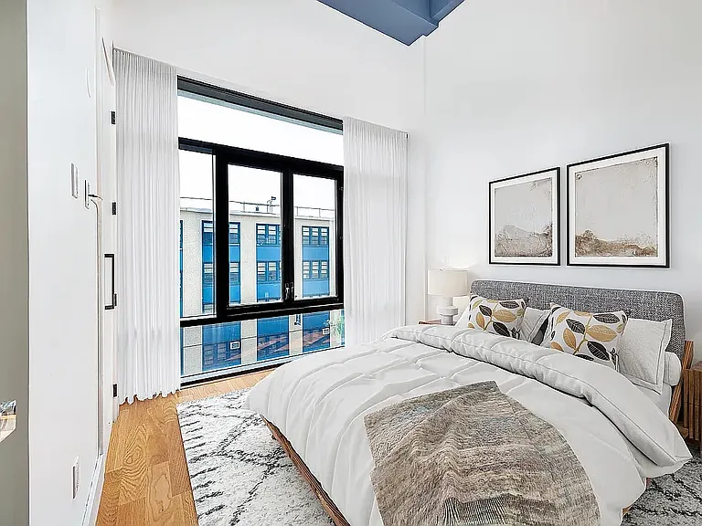 30 Starr St #4F — Photo 3