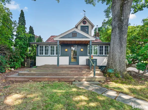 207 Pawson Road, Branford, CT 06405