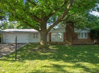 4 Bountiful Dr, Fairview Heights, IL 62208