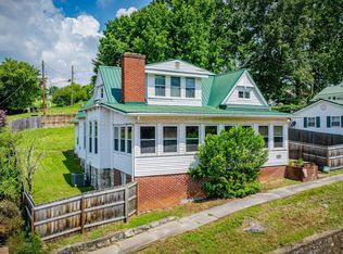 316 W Jackson St, Gate City, VA 24251