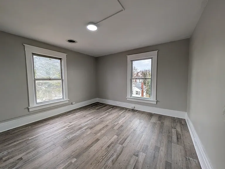 101 Thomas Rd #A — Photo 5