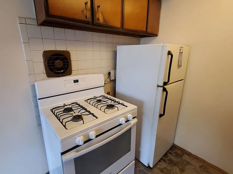 2517 W National Ave. (12 unit) — Photo 9