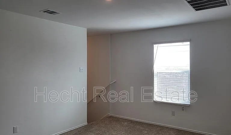 348 Geode Gln — Photo 27