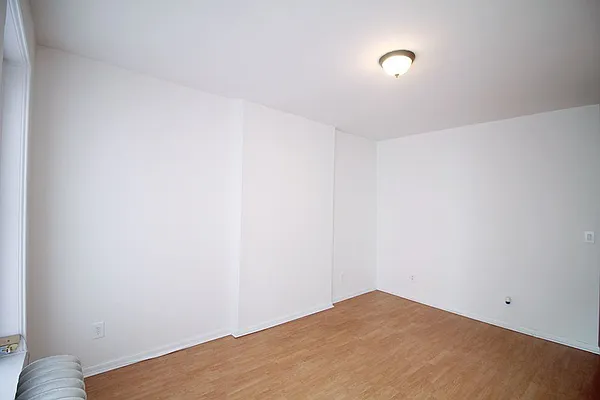 Rented by Nest Seekers International | media 13