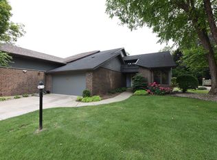 17588 Innisbrook Ln, Granger, IN 46530
