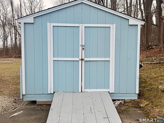 2nd image of 75 Academy Hill Road