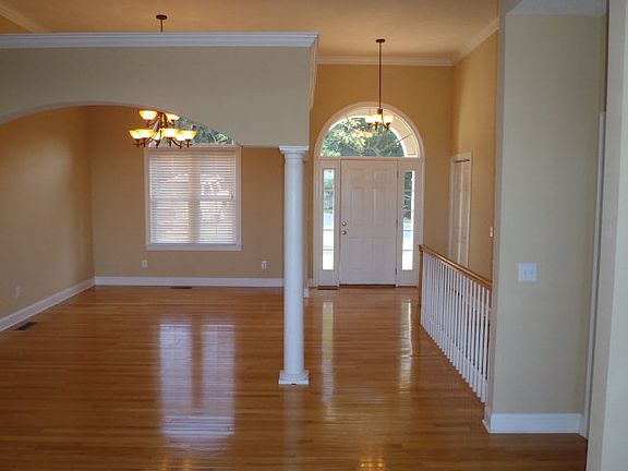 4th image of 311 Blue Stone Hills Dr