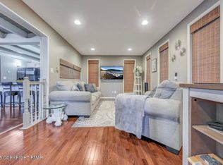 437 Westcolang Rd, Hawley, PA 18428