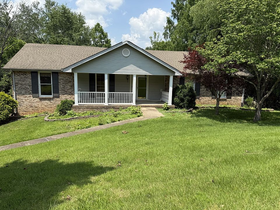 1st image of 2405 Chris Dr
