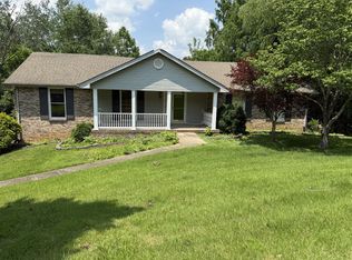 2405 Chris Dr, Clarksville, TN 37043