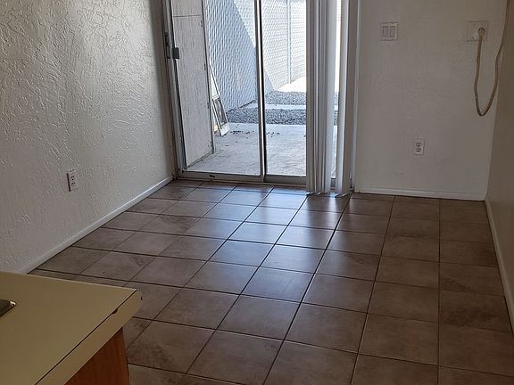 4th image of 2065 Mesquite Ave #3A