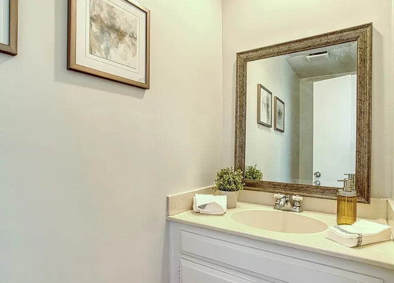 1532 Berkeley St #1 — Photo 5