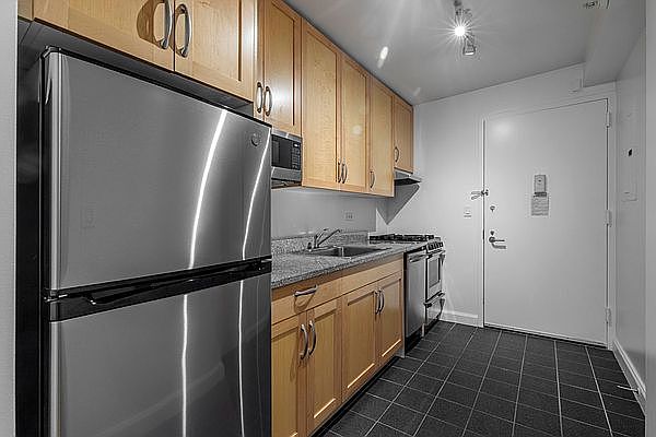 1st image of 360 W 43rd St APT N7b