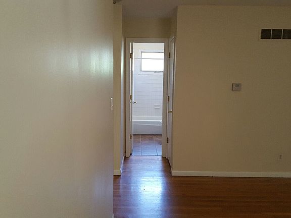 5th image of 5167 Farrow Ave