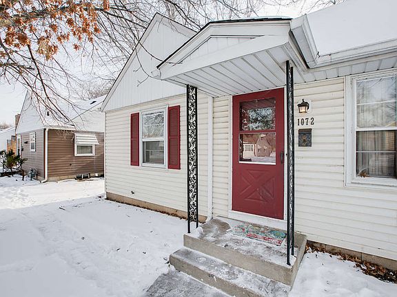 4th image of 1072 Hubbard Ave