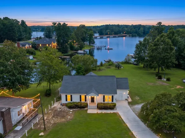 217 Lakewood Dr, Chapin, SC 29036