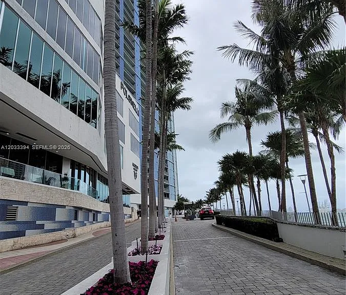 325 S Biscayne Blvd #3321 — Photo 54