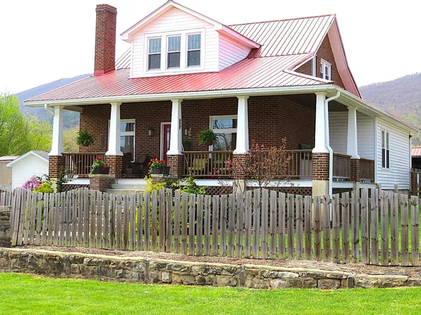 412 Salem Ave, New Castle, VA 24127