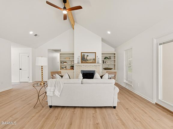 5th image of 211 Ramsey Dr