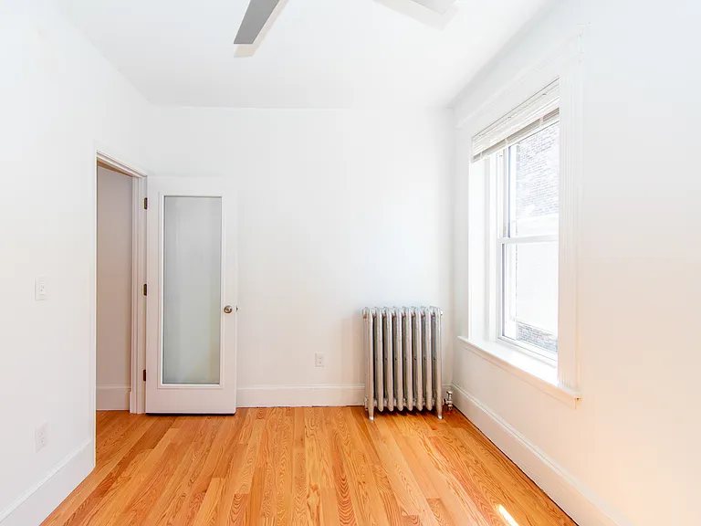 175 Hemenway St #11 — Photo 6