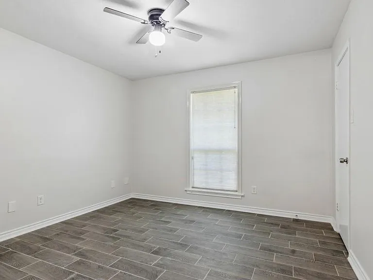 6915 La Mirada Dr — Photo 20