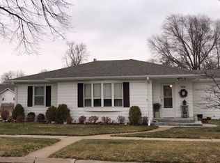 528 E 1st St, Minden, NE 68959