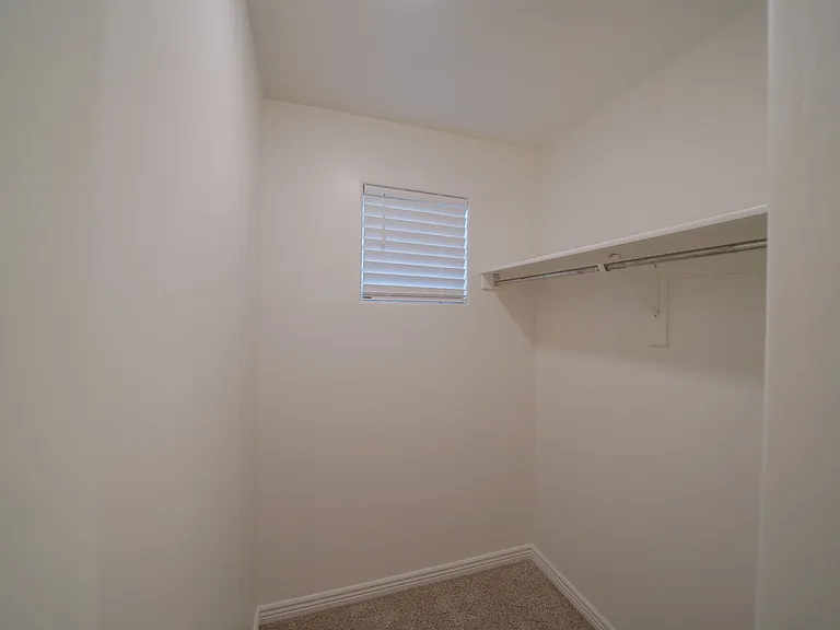 1000 E Bluffview Dr #115 — Photo 29