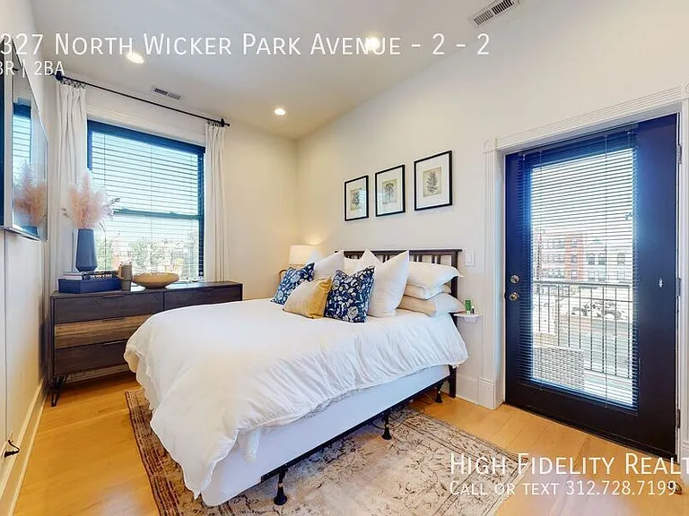 1327 N Wicker Park Ave #2 — Photo 5