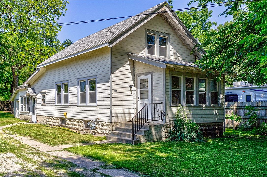 313 Pennsylvania Ave, Story City, IA 50248 Zillow