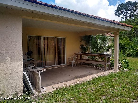 2nd image of 1604 Eldron Blvd SE