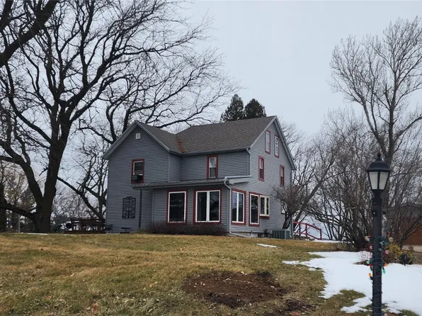 15038 E23 County Home Rd, Anamosa, IA 52205
